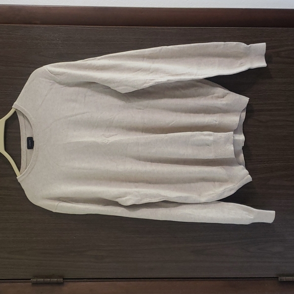 J. Crew Sweaters - Cream cashmere J. Crew sweater. Size medium